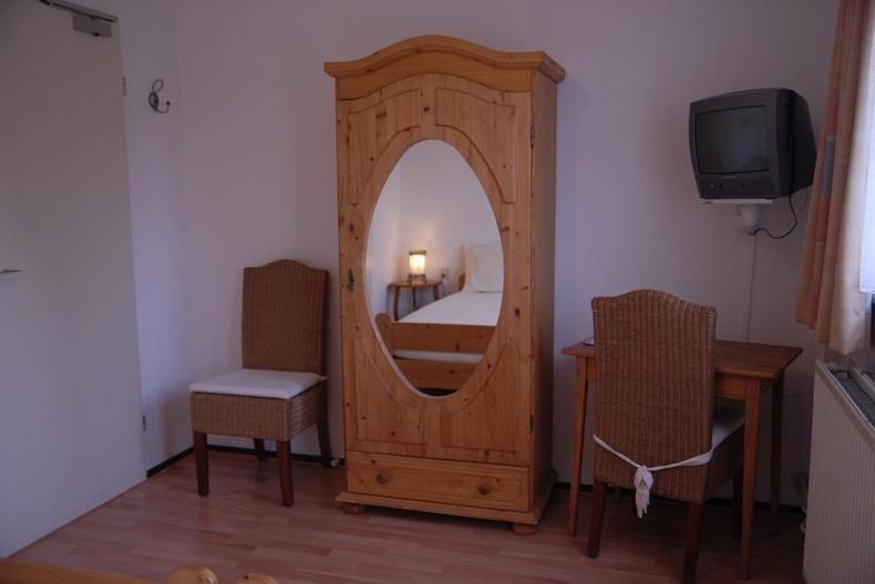 Sint Geertruid Hotel 'T Vlinderhofke חדר תמונה